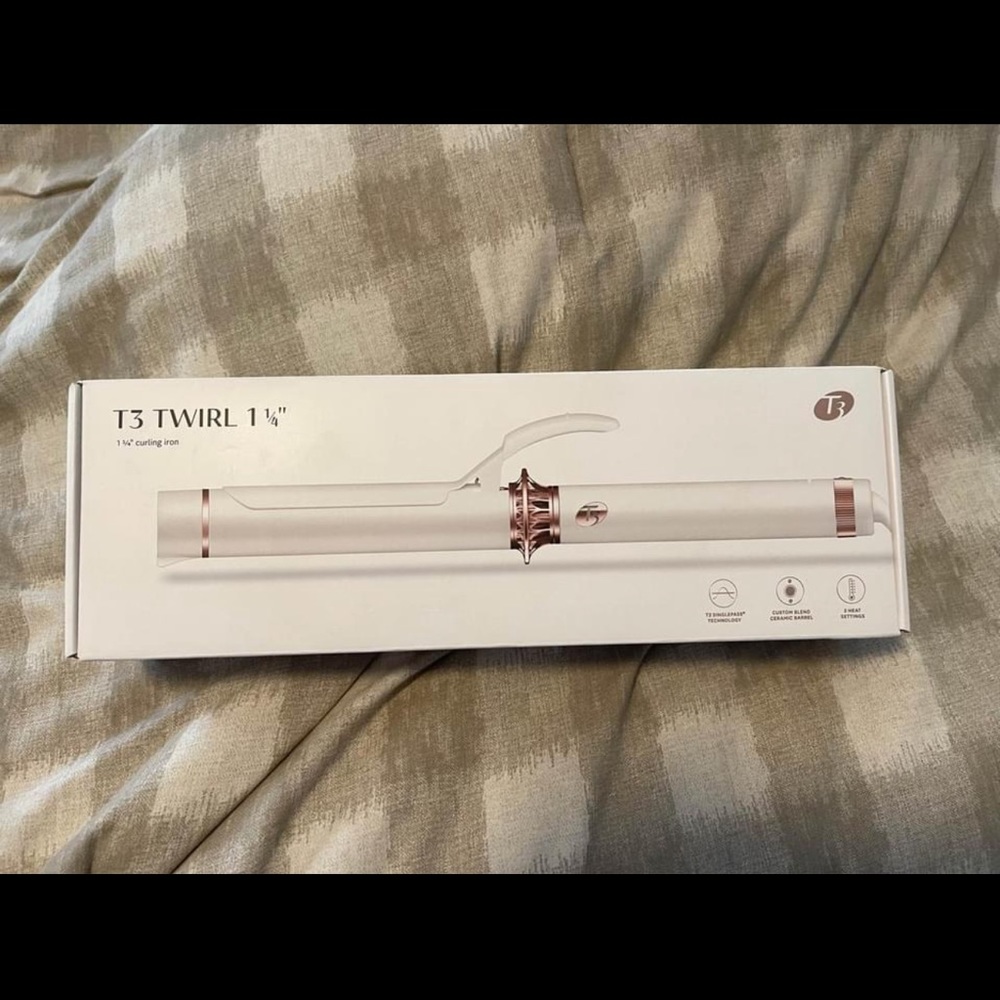 T3 1.25” curling iron NEW